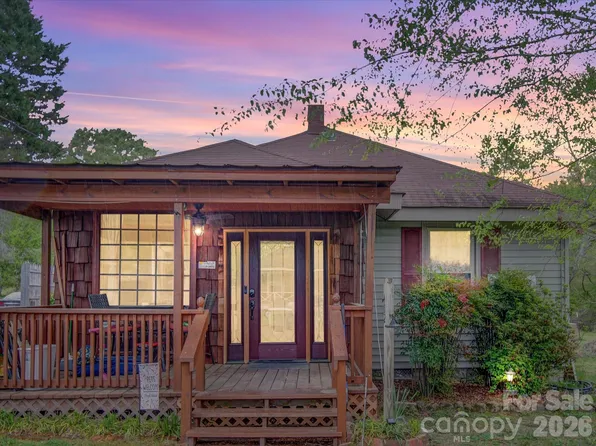 402 Edgemont St, Albemarle, NC 28001