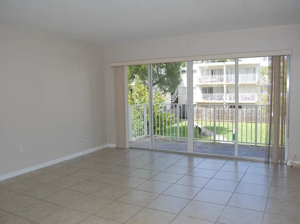 7725 N Kendall Dr, Miami, FL