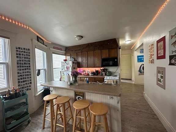 2nd image of 137-139 Langdon St #5B-3Ba