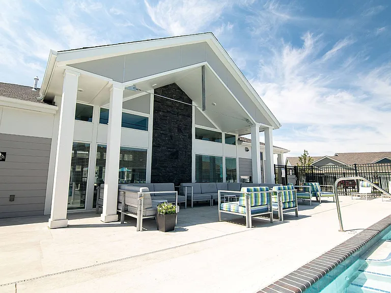 Centennial Crossing — Photo 15