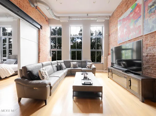 610 Clinton Street #2E, Hoboken, NJ 07030