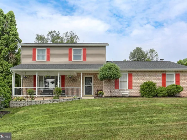3601 Anthony Dr, Mechanicsburg, PA 17050