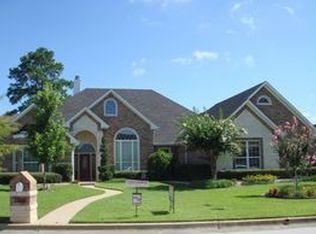 2310 Woodlands Dr, Tyler, TX 75703