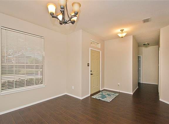 3rd image of 1628 Branch Creek Dr