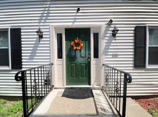149-151 S 6th St, Newark, NJ 07103