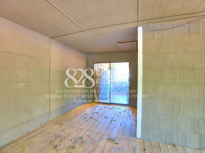 401 E Kerr Dr — Photo 30