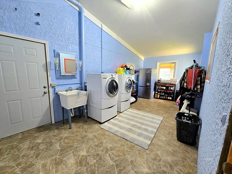419 S Rosser Ave — Photo 25
