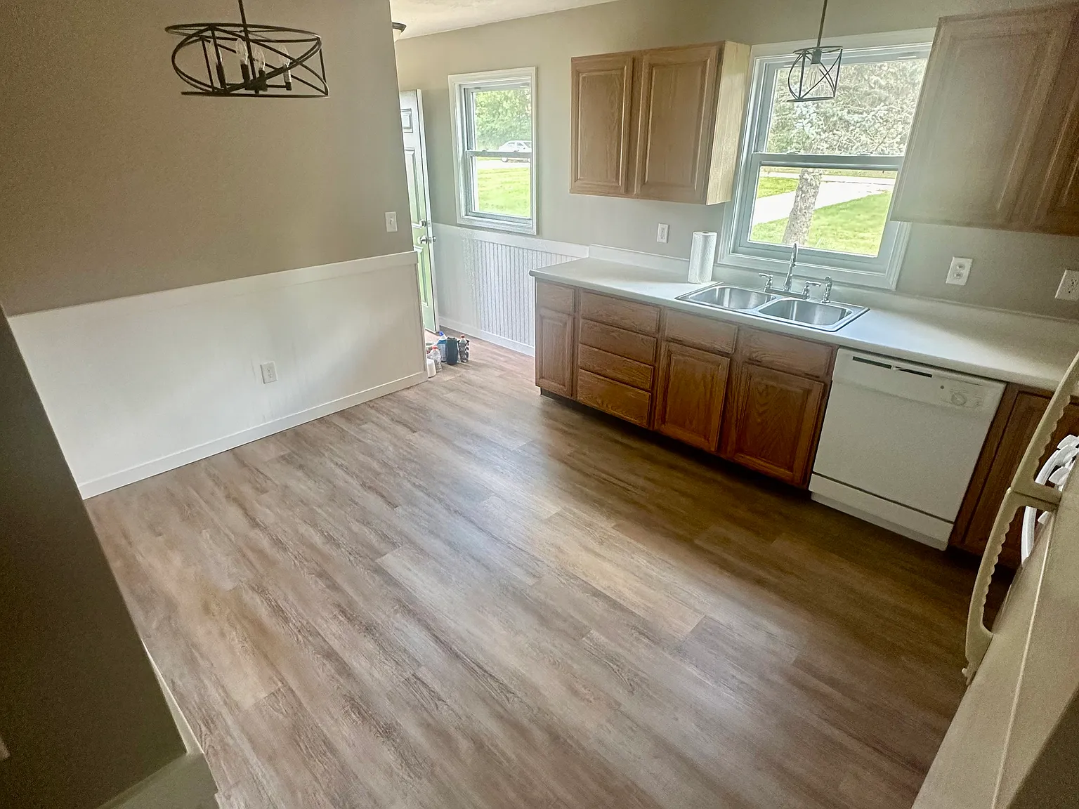 3 bed, $2,200 — Photo 3