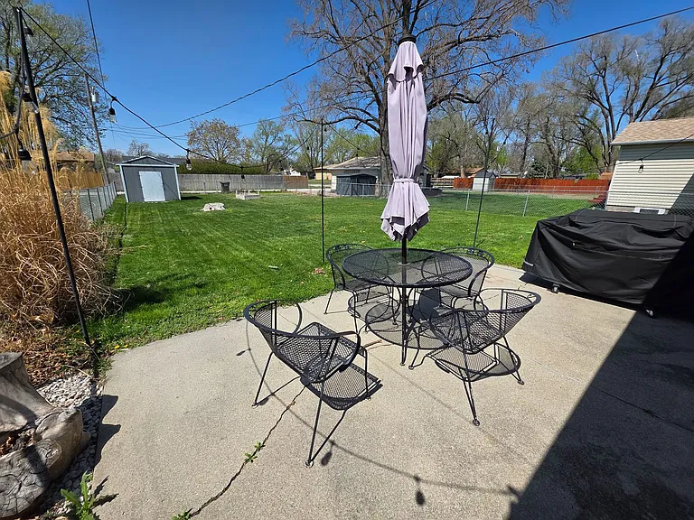 512 Blaine St — Photo 7