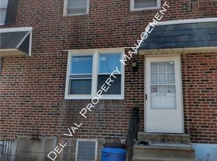 4538 Robbins St, Philadelphia, PA 19135