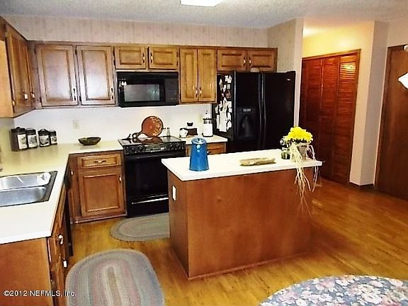 4th image of 10917 Putney Ct