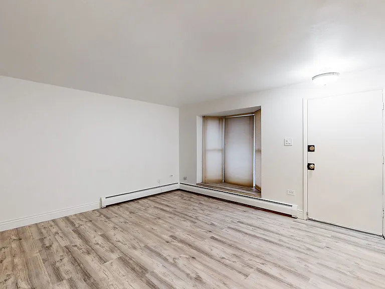 1355 N Gaylord St #2 — Photo 8