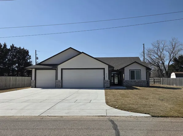 1107 N Main St, Rose Hill, KS 67133