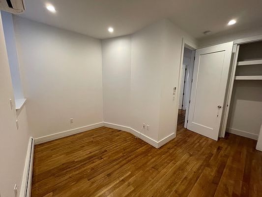 3rd image of 300 W 112th St APT Llb