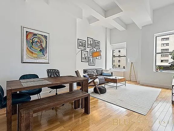 3rd image of 99 John St Ph 9