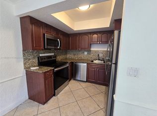 5623 NW 21st St #9-C, Lauderhill, FL 33313