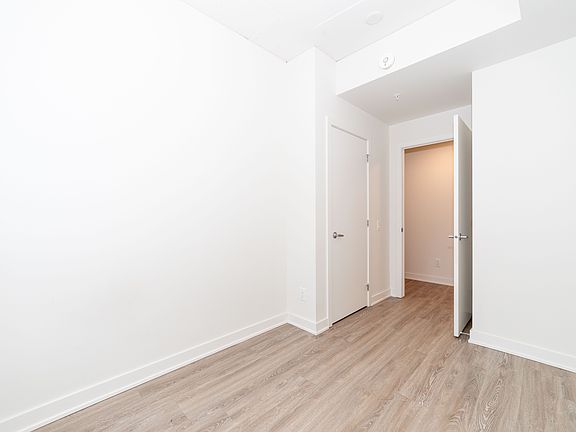 4th image of 353 Gardner St #1519932