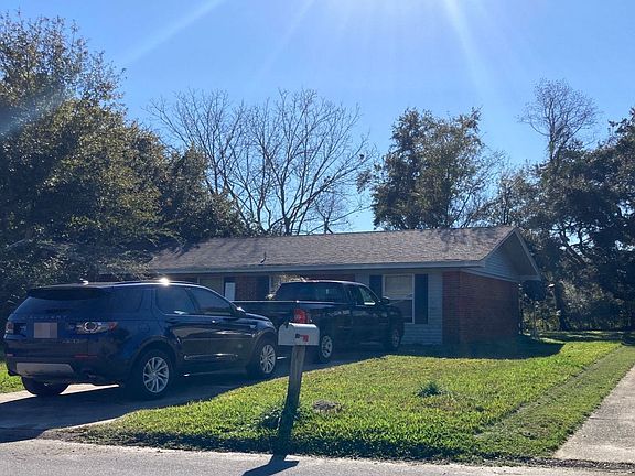 2nd image of 1003 Alverado Dr