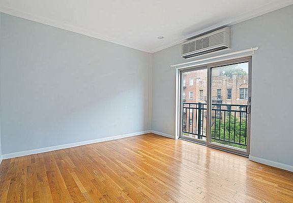 4th image of 2233 Caton Ave APT 4A
