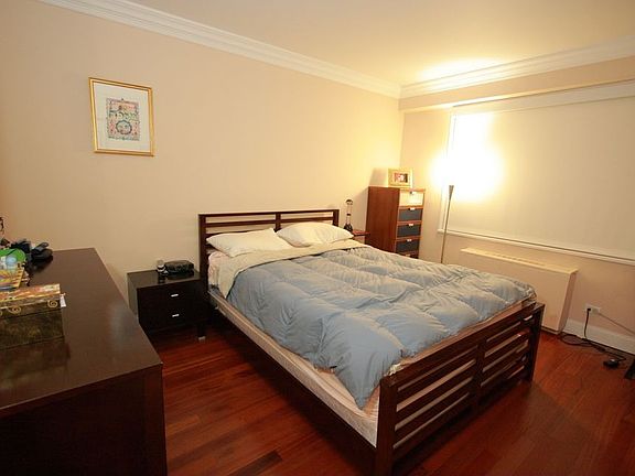 4th image of 10 W 15th St APT 214