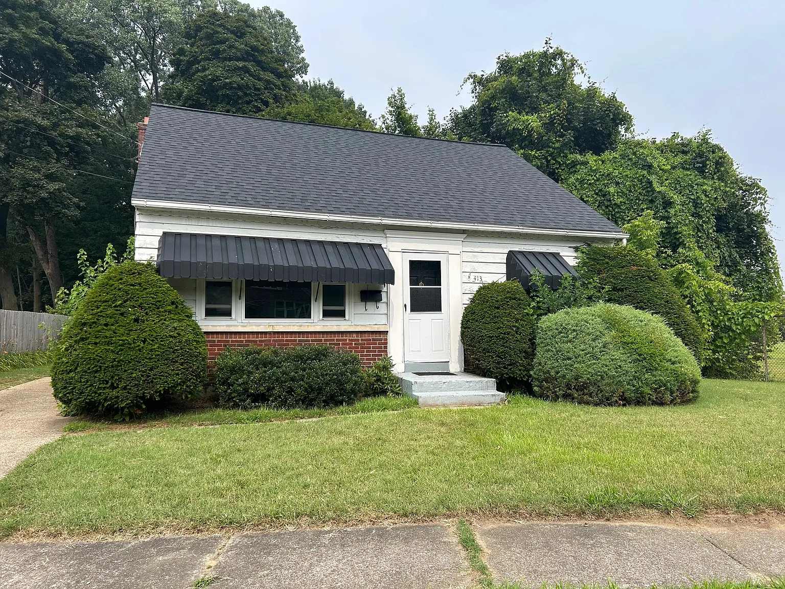 4 bed, 1260 sqft, $1,500 — Photo 1