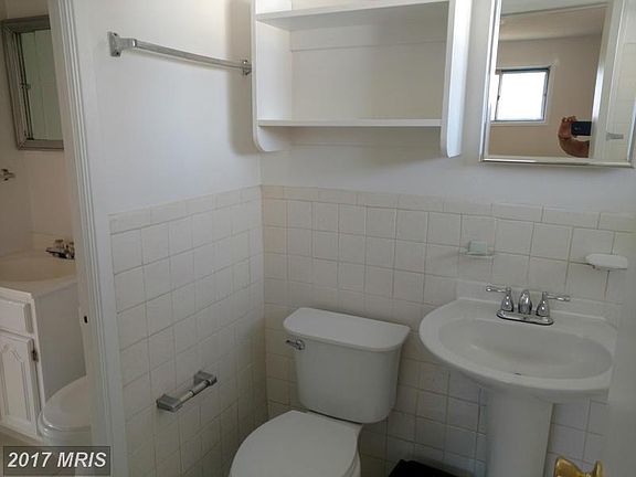 4th image of 6305 Cottonwood Dr