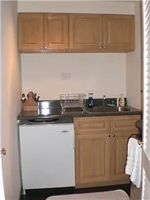 Rented by R New York | media 44