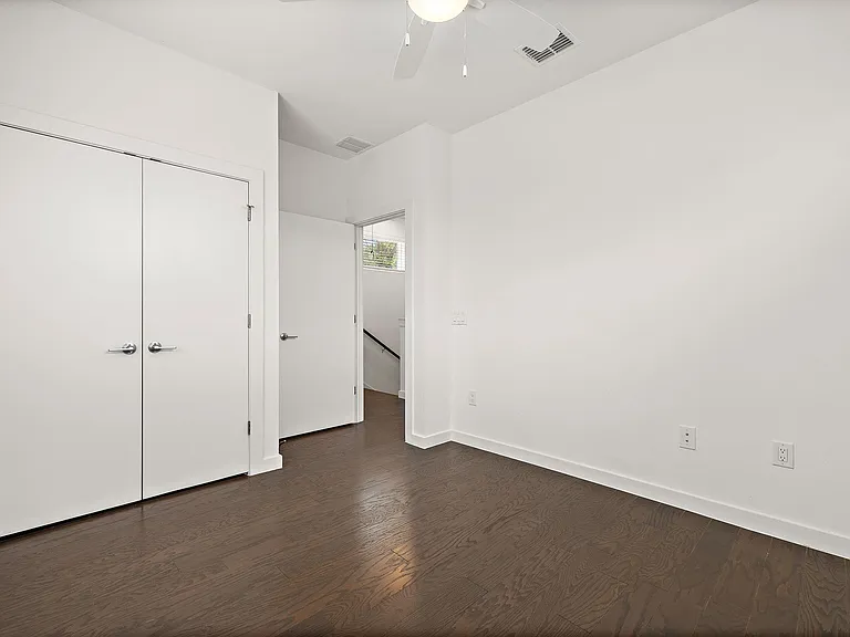 1206 Sarabeth Way — Photo 19