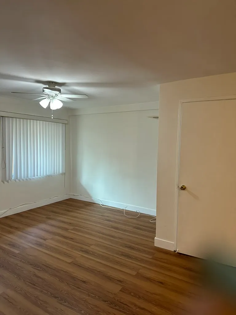 Studio, 650 sqft, $2,025 — Photo 4
