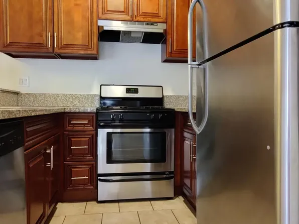 Lanewood Court Apartments, 7035 Lanewood Ave APT 203, Los Angeles, CA 90028