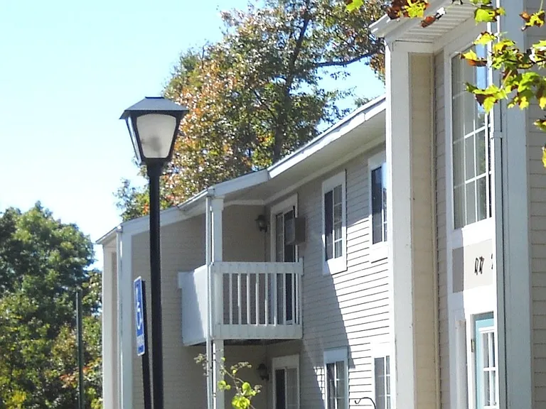 98 N Lester St — Photo 3