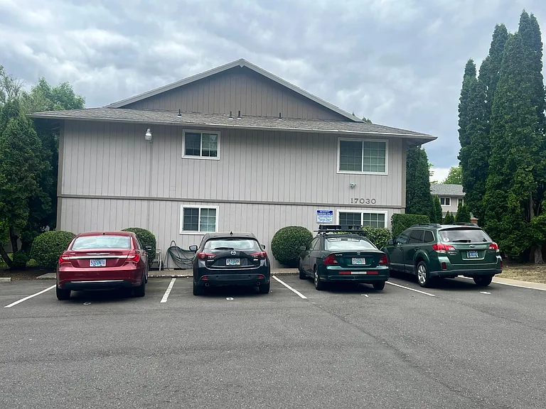 Street view/Parking