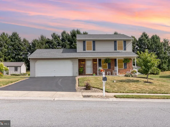 36 Treeline Dr, Newmanstown, PA 17073