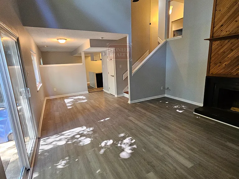 1827 Ivystone Dr — Photo 18