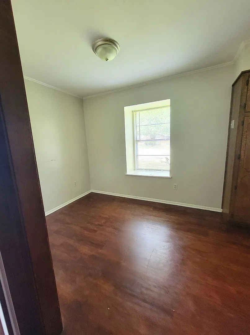 3 bedroom 2 bathroom — Photo 3