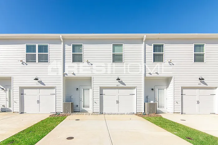 741 Chandler Way — Photo 14