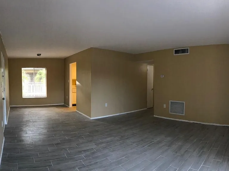 1830 Maravilla Ave #416 — Photo 11