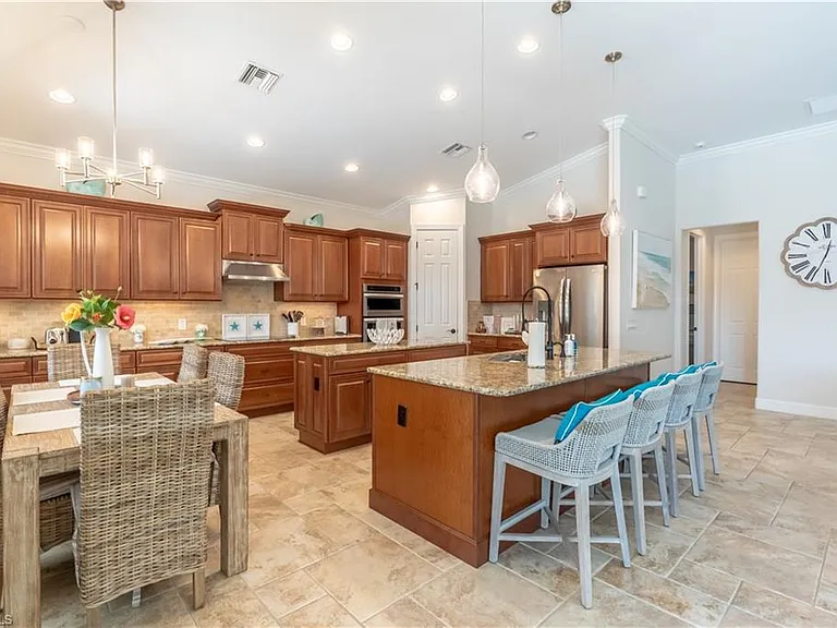 9332 Fieldstone Ln — Photo 12