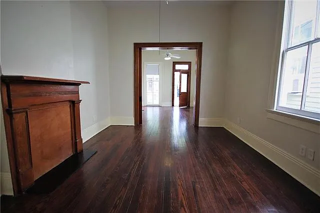 6036 Annunciation St — Photo 3