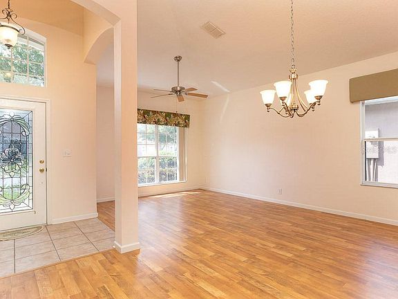 5th image of 213 Coleton Ln