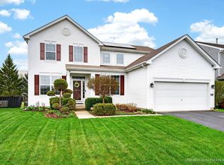 147 Reston Ln, Gilberts, IL 60136