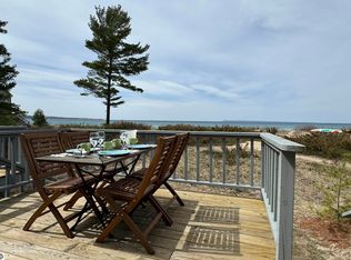 4 Wilderness Gln #4, Glen Arbor, MI 49636
