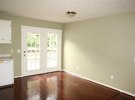 3rd image of 166 Tyler Dr