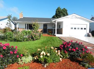 2287 Country Club Ter, Woodburn, OR