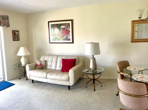 1420 Oakhill Dr #104, Dunedin, FL 34698