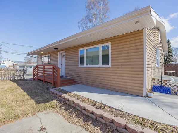 135 Charles St, Fairbanks, AK 99701