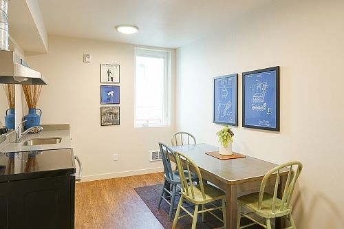 Common Kitchen and Laundry
