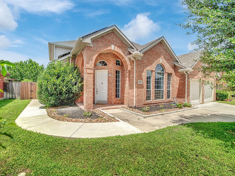 1st image of 2241 Merritt Way