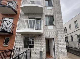 9028 138th Pl, Jamaica, NY 11435