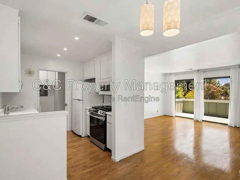 192 W Agua Caliente Rd — Photo 12